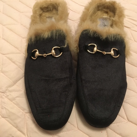 Mules - Picture 2 of 3